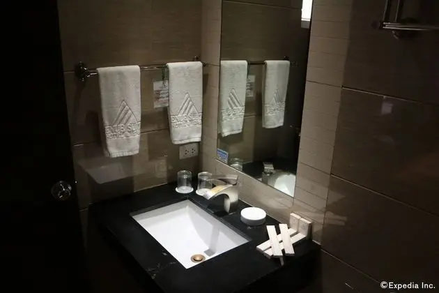 Deluxe Twin