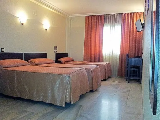 Classic Üç Kişilik Oda, 3 Tek Kişilik Yatak