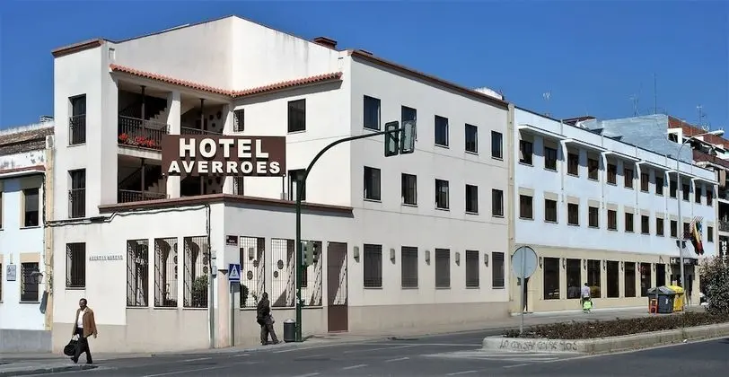 Tek Büyük Yataklı Oda (2 adults+ 1 child ,2-12 years old)
