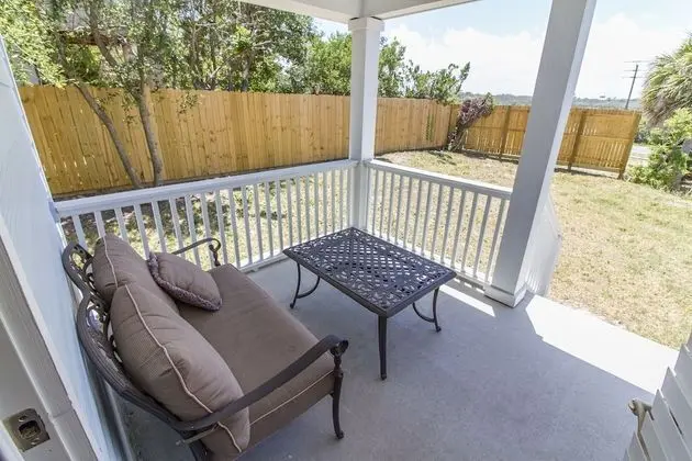 Ev, Birden Çok Yatak, Balkon, Okyanus Manzaralı (Avery's Ocean Breeze A)