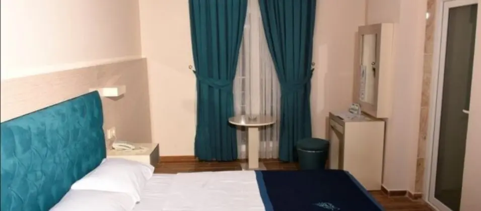 Standart Oda, Şehir Manzaralı