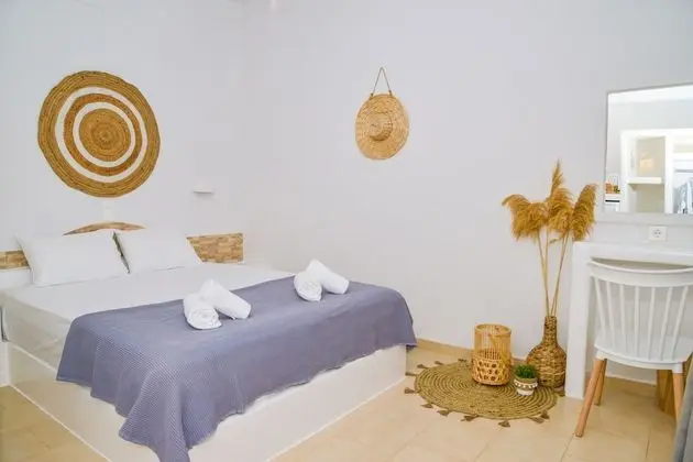 Deluxe Tek Büyük Yataklı Oda, Deniz Manzaralı, Denize Bakan (Mini Pool)