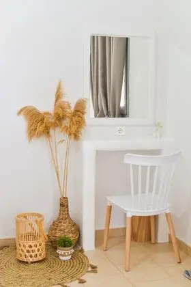 Tek Büyük Yataklı Oda, Deniz Manzaralı (Mini Pool)