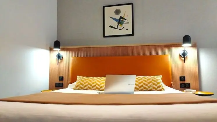 Tek Büyük Yataklı Oda