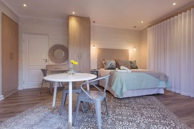 Sparrow Room