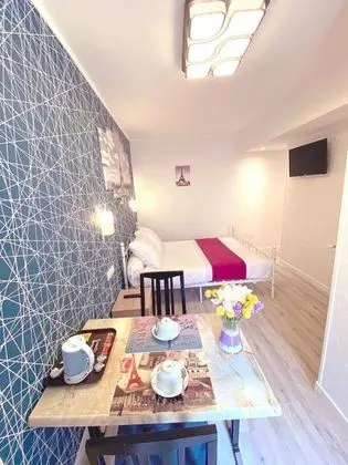 Standard Tek Büyük Yataklı Oda