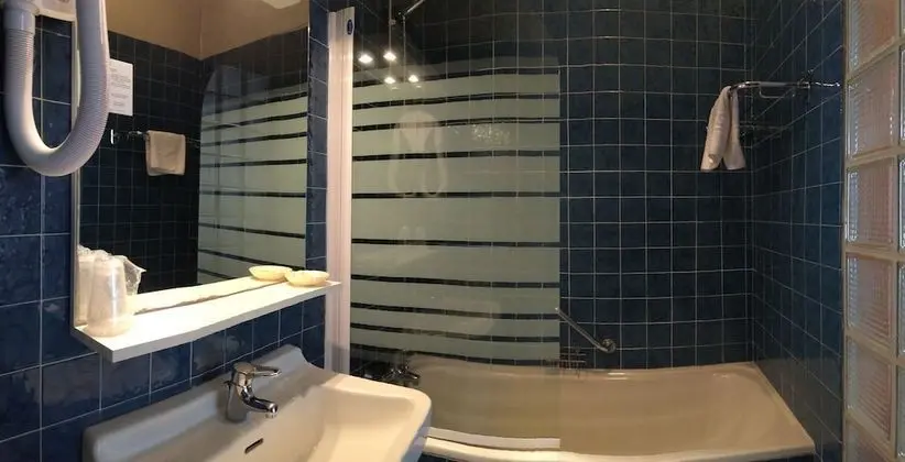 Economy Tek Büyük Yataklı Oda