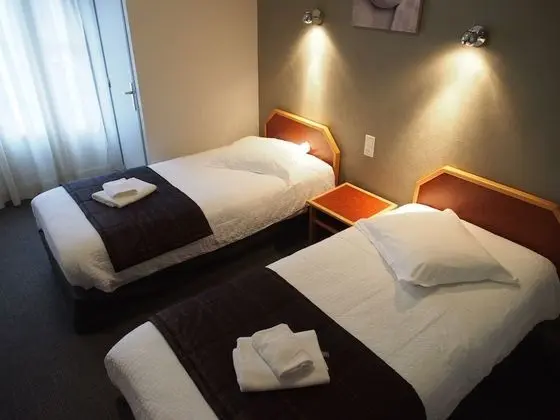 Standard Dört Kişilik Oda