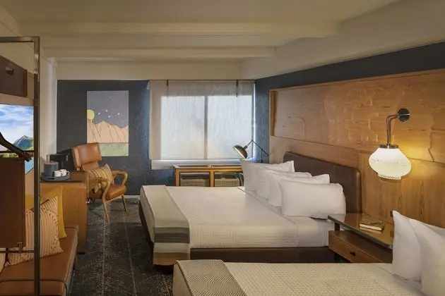 Oda, 2 Büyük (Queen) Boy Yatak, Liman Manzaralı