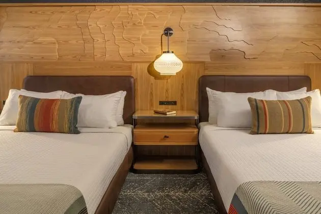 Oda, 2 Büyük (Queen) Boy Yatak, Liman Manzaralı