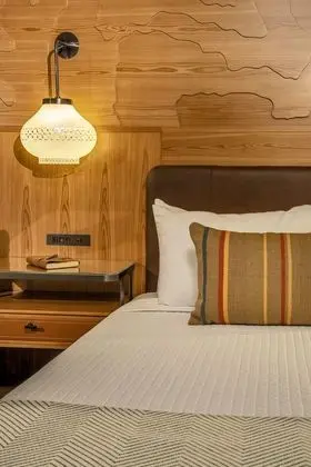 Standard Oda, 2 Büyük (Queen) Boy Yatak