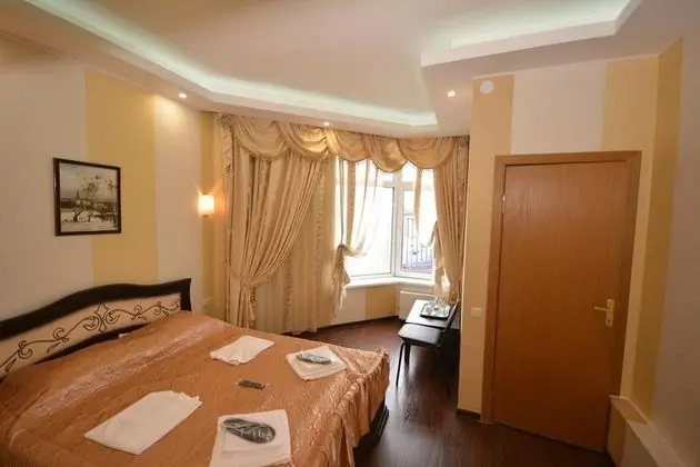 Standard Tek Büyük Yataklı Oda