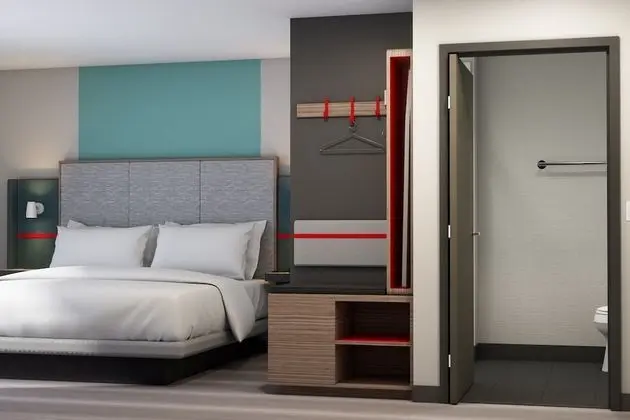 Standard Oda, 1 En Büyük (King) Boy Yatak, Engellilere Uygun (Mobility Roll-In Shower)