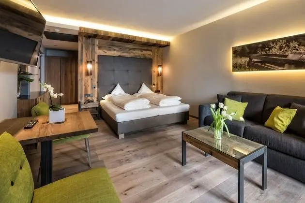 Superior Süit, 2 Yatak Odası, Veranda, Bahçe Manzaralı