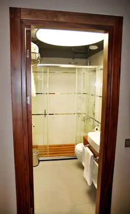 Standard Custom Geniş Yataklı Oda