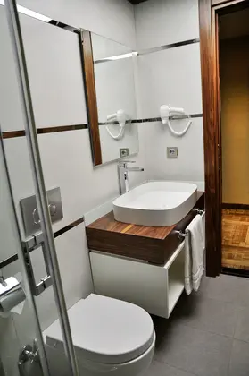 Standard Custom Geniş Yataklı Oda