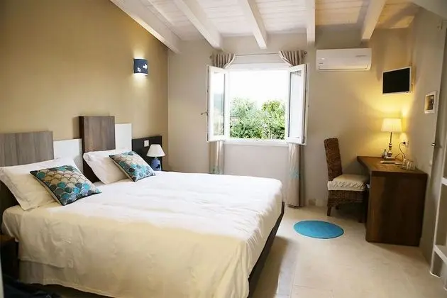 Tek Büyük Yataklı Oda, Bahçe Manzaralı