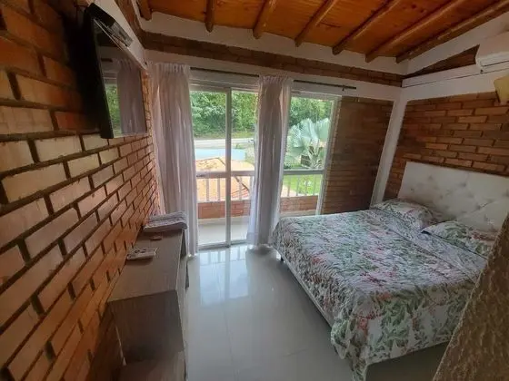 Basic Tek Büyük veya İki Ayrı Yataklı Oda