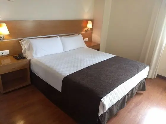 Tek Büyük veya İki Ayrı Yataklı Oda