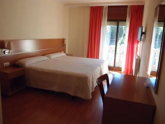 Tek Büyük veya İki Ayrı Yataklı Oda