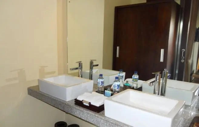 Villa, 2 Yatak Odası, Havuz Manzaralı