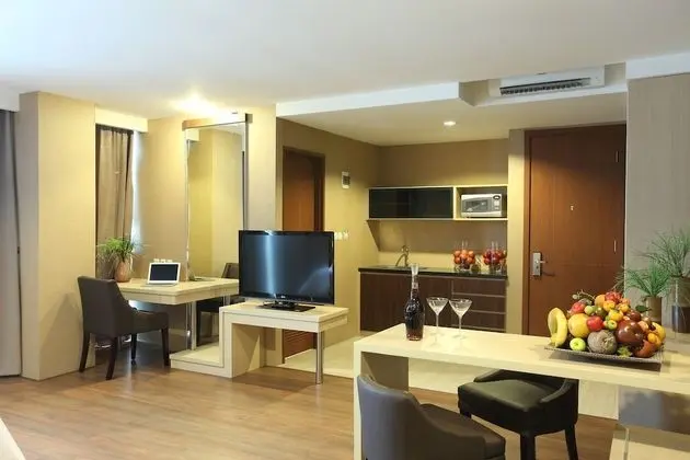 Süit (Includes Free Laundry 2 pcs / day)