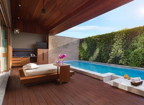 Sawan Private Plunge Pool Suite
