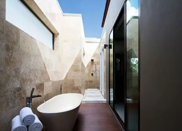 Sawan Private Plunge Pool Suite