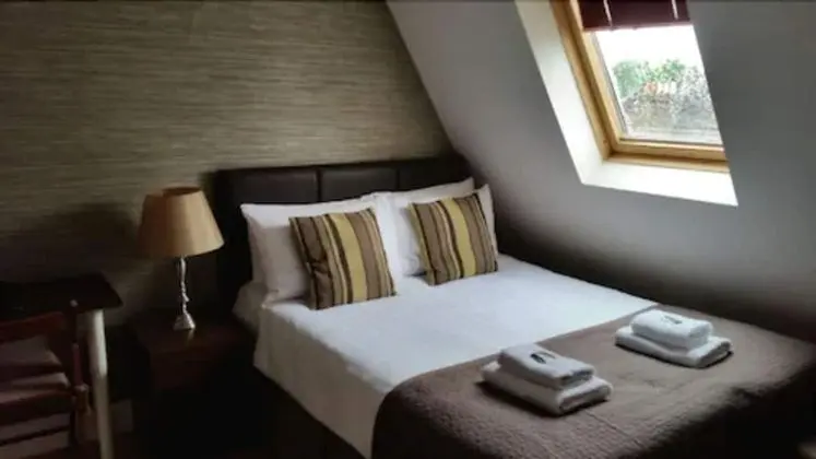 Economy Tek Büyük Yataklı Oda