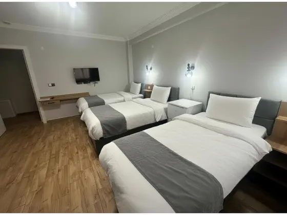 Aile Odası, Şehir Manzaralı