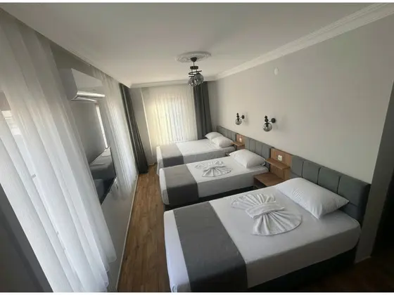 Aile Odası, Şehir Manzaralı