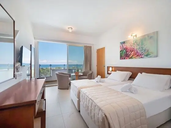 Standard Oda, 1 Çift Kişilik veya 2 Tek Kişilik Yatak, Balkon, Deniz Manzaralı