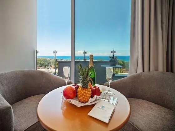 Standard Oda, 1 Çift Kişilik veya 2 Tek Kişilik Yatak, Balkon, Deniz Manzaralı