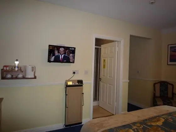 Tek Büyük Yataklı Oda (Room Only)