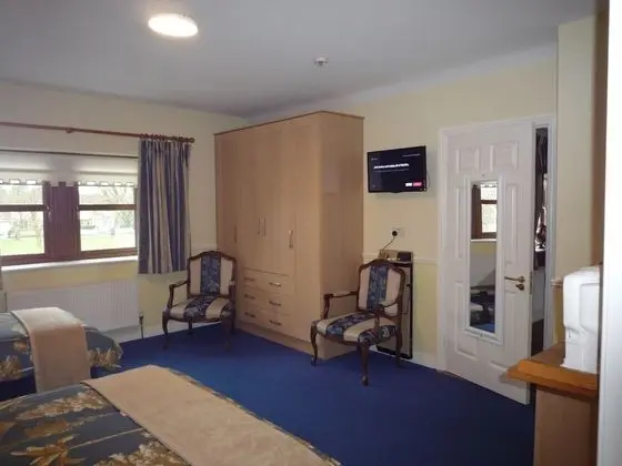Üç Kişilik Oda (Double & Single Room Only)