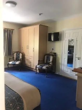 Üç Kişilik Oda (Double & Single Room Only)
