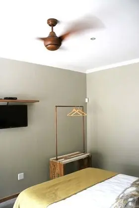 Comfort Tek Büyük Yataklı Oda