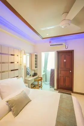 Deluxe Üç Kişilik Oda