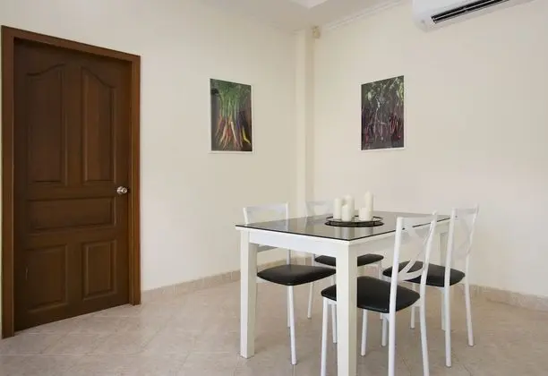 2 Bedrooms Villa with Private Pool and Jacuzzi