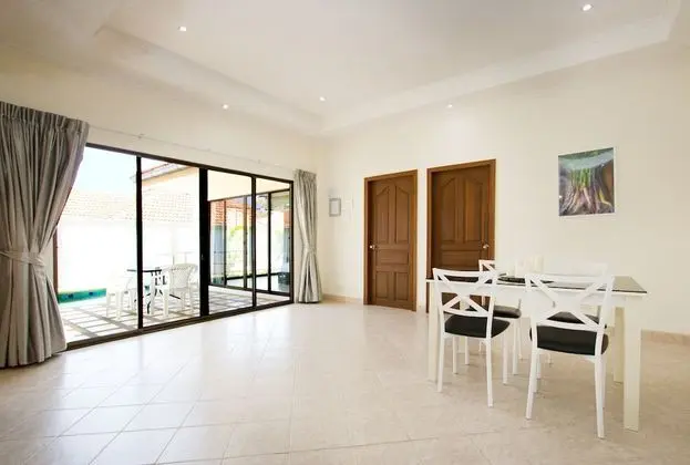 2 Bedrooms Villa with Private Pool and Jacuzzi