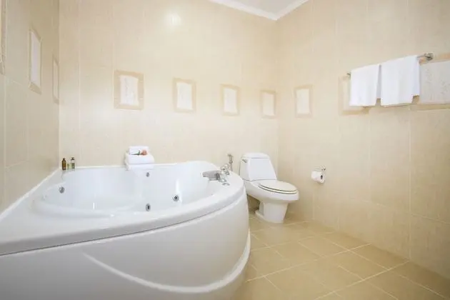 3 Bedrooms Villa with Private Pool and Hot Tub