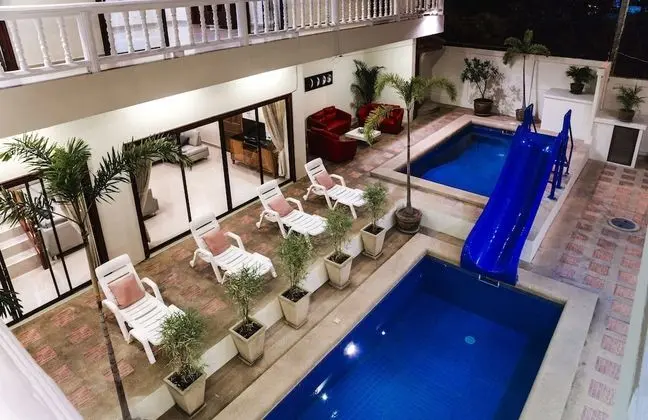 8 Bedrooms Villa with 2 Private Pools and Jacuzzi