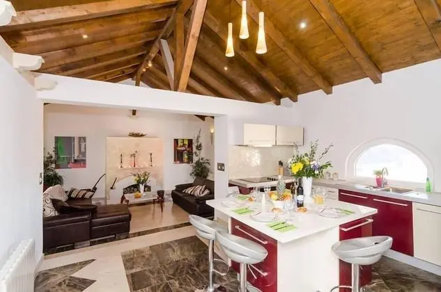 Family Villa, Kişiye Özel Havuzlu