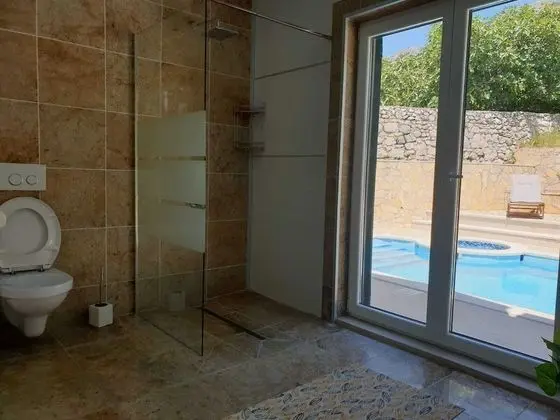 Family Villa, Kişiye Özel Havuzlu