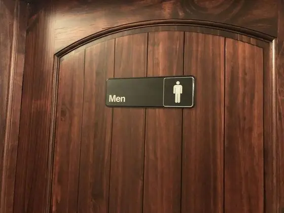 Ortak Ranzalı Oda, Ortak Banyo