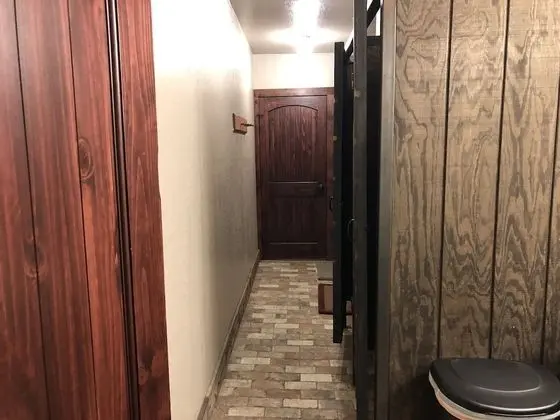 Ortak Ranzalı Oda, Ortak Banyo