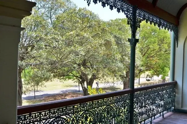 Süit, Balkon
