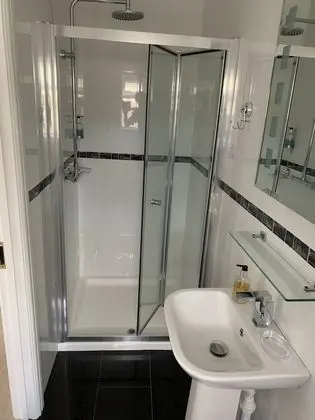 Deluxe Dört Kişilik Oda