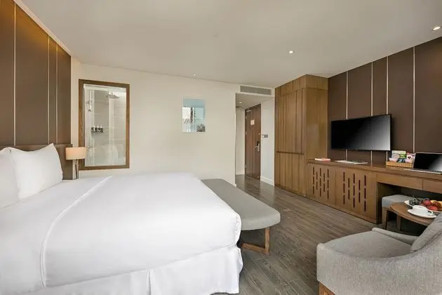 Grand Oda, 1 En Büyük (King) Boy Yatak, Şehir Manzaralı