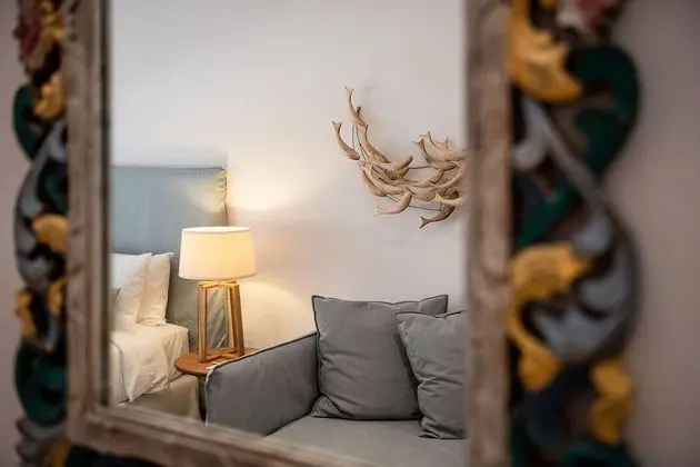 Luxury Tek Büyük Yataklı Oda (Acalle)